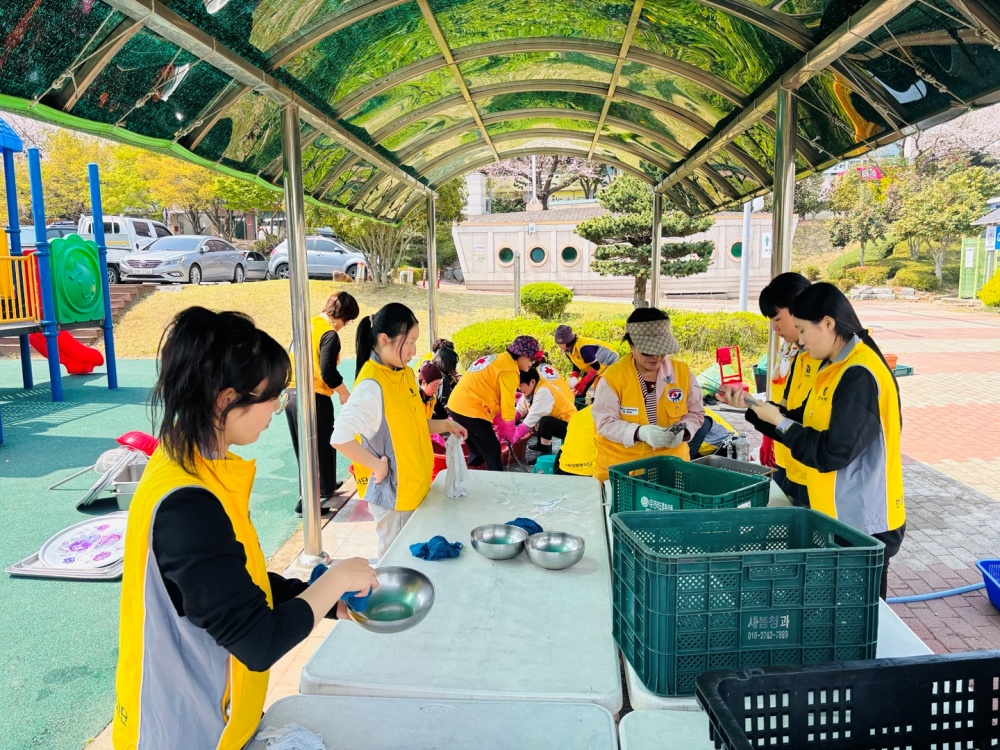 ▲‘사랑의 빨간밥차’ 봉사활동  ⓒ한영대학교