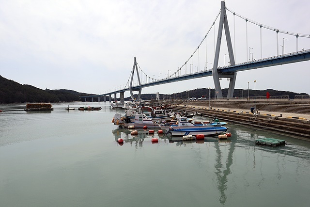 ▲고흥 녹동에서 소록도까지 이어지는 소록대교 모습으로 필자가 서있는 곳이 '무카이집'이 있었던 곳이다. ⓒ오문수