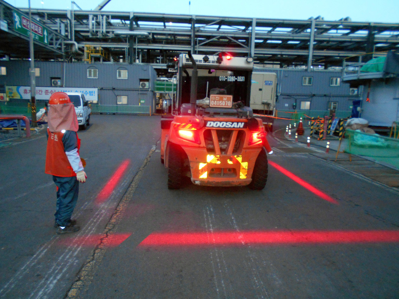 ▲ GS칼텍스 대정비작업에 도입한 지게차 접근금지 시스템 ⓒGS칼텍스 여수공장