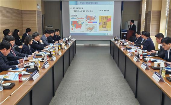 ▲한국은행 박철우 부장 특별강연) ⓒ여수상공회의소