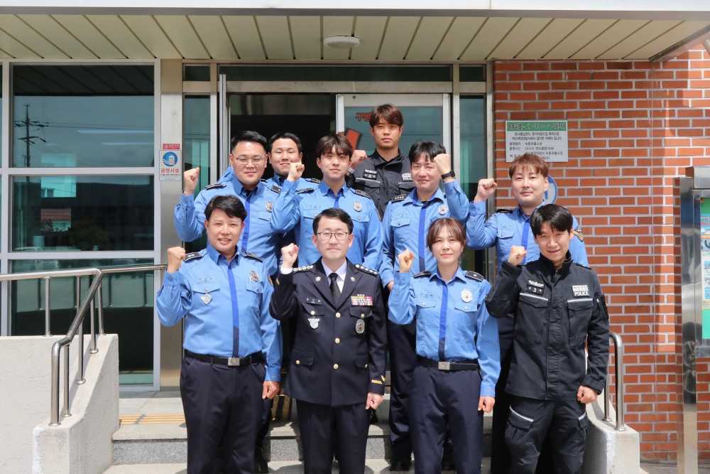 ▲김기용 여수해경서장 녹동파출소 현장점검 ⓒ여수해양경찰서