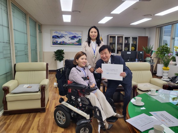 정기명 시장, 라르쉬장애인자립생활센터 장애인 단체와 소통