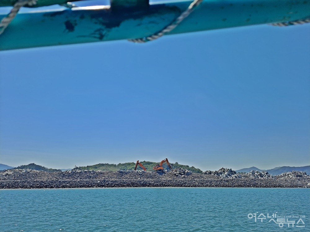 ▲율촌 제3일반산업단지 조성 축조공사를 하고 있다.  ⓒ조찬현