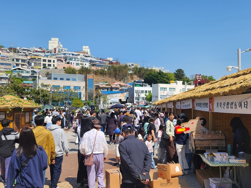 ▲제59회 여수거북선축제 체험 부스 ⓒ여수시