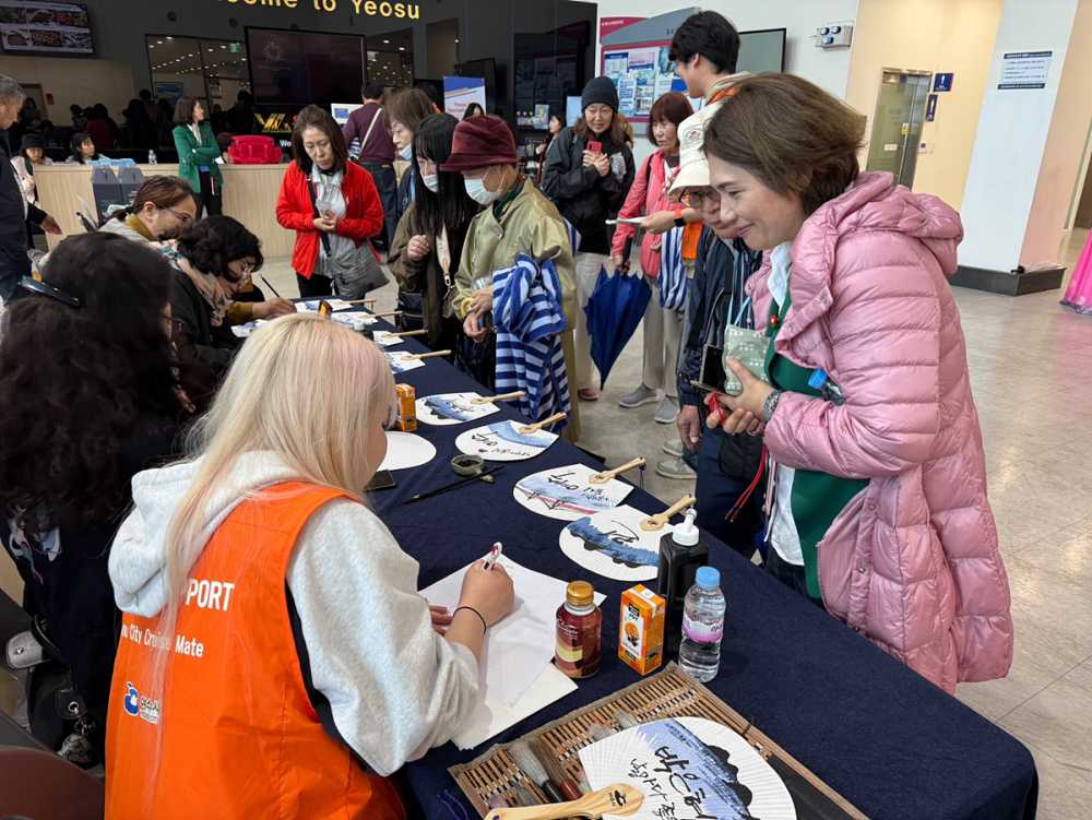 ▲일본 크루즈 ‘미츠이 오션후지호’ 여수항 입항 ⓒ여수시