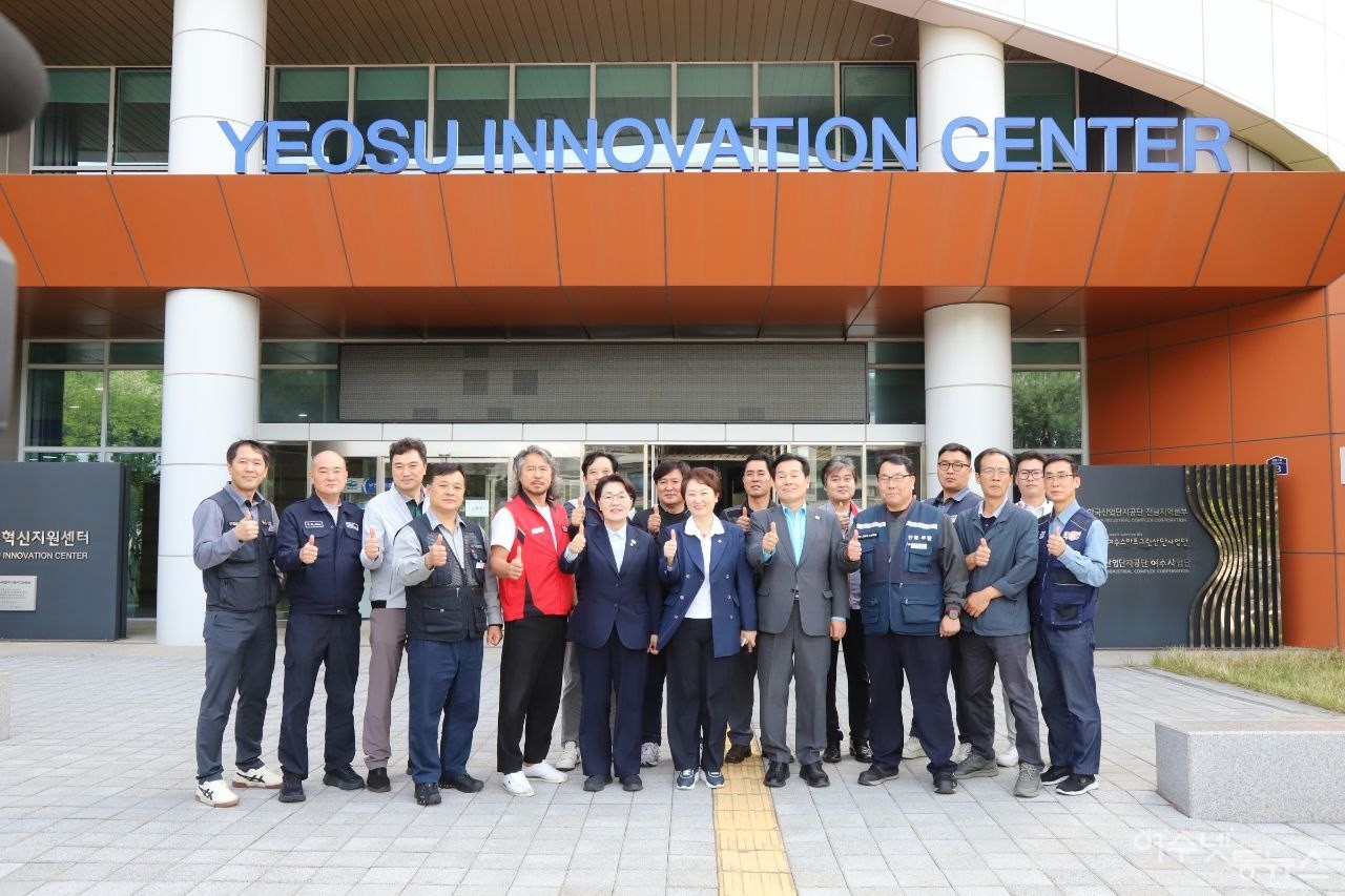 ▲ 이언주 최고의원과 간담회 개최한 여수산단 노동조합 위원장들과 ⓒ김종호