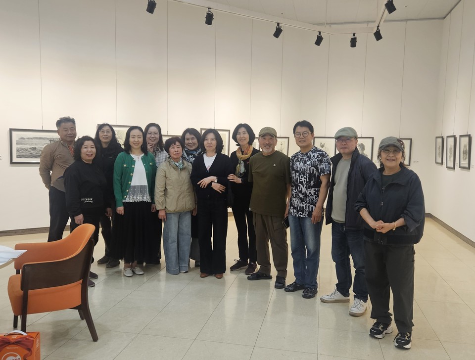 ▲ 연안디자인연구소에서 활동하는 소묘 동호회를 아시나요.