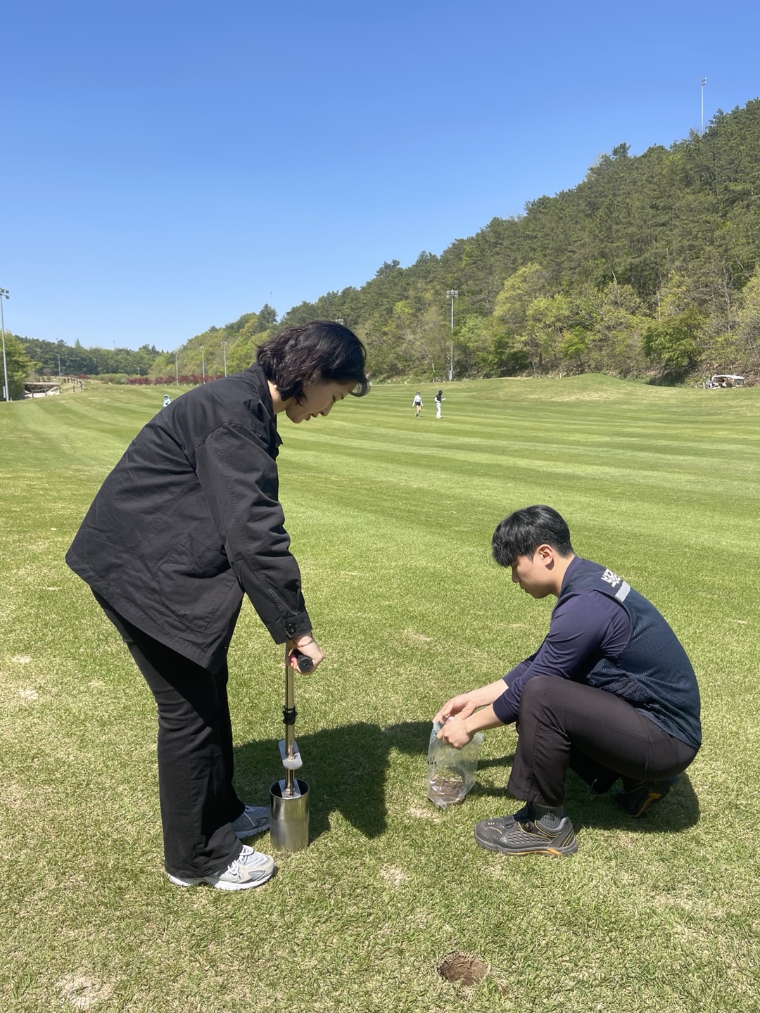 ▲ 골프장 시료 채취 ⓒ전라남도