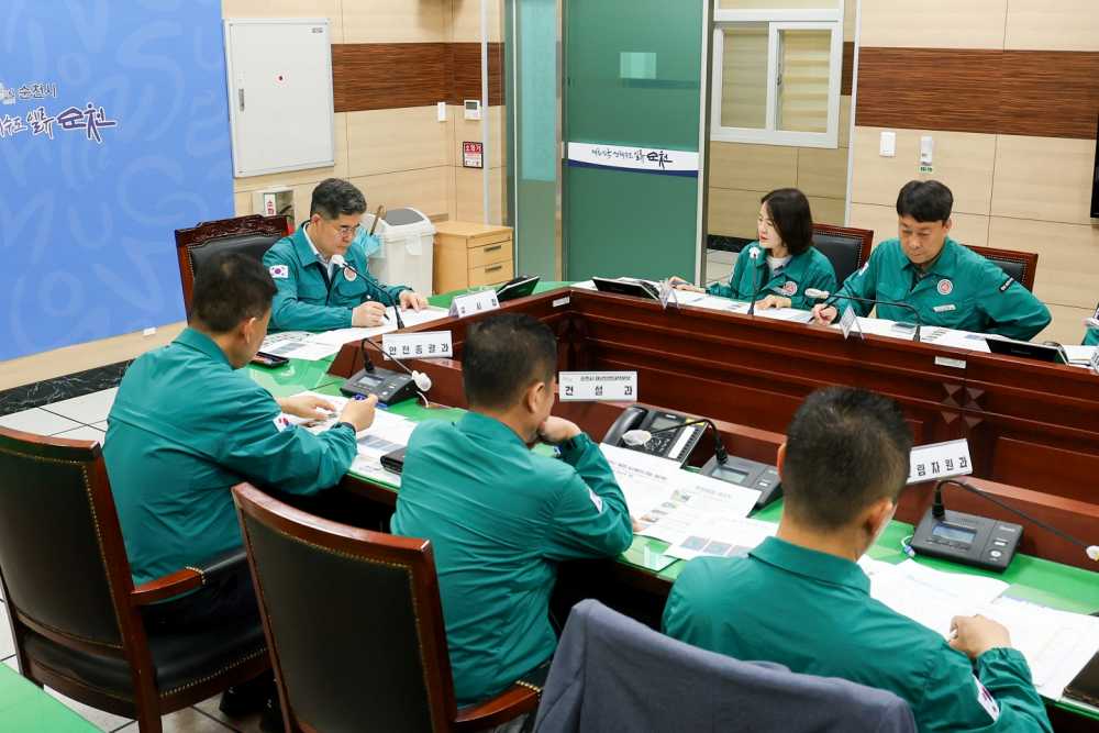 ▲16일 순천시 재난종합상황실에서 집중호우 대응체계를 점검하는 상황판단회의를 가졌다 ⓒ순천시