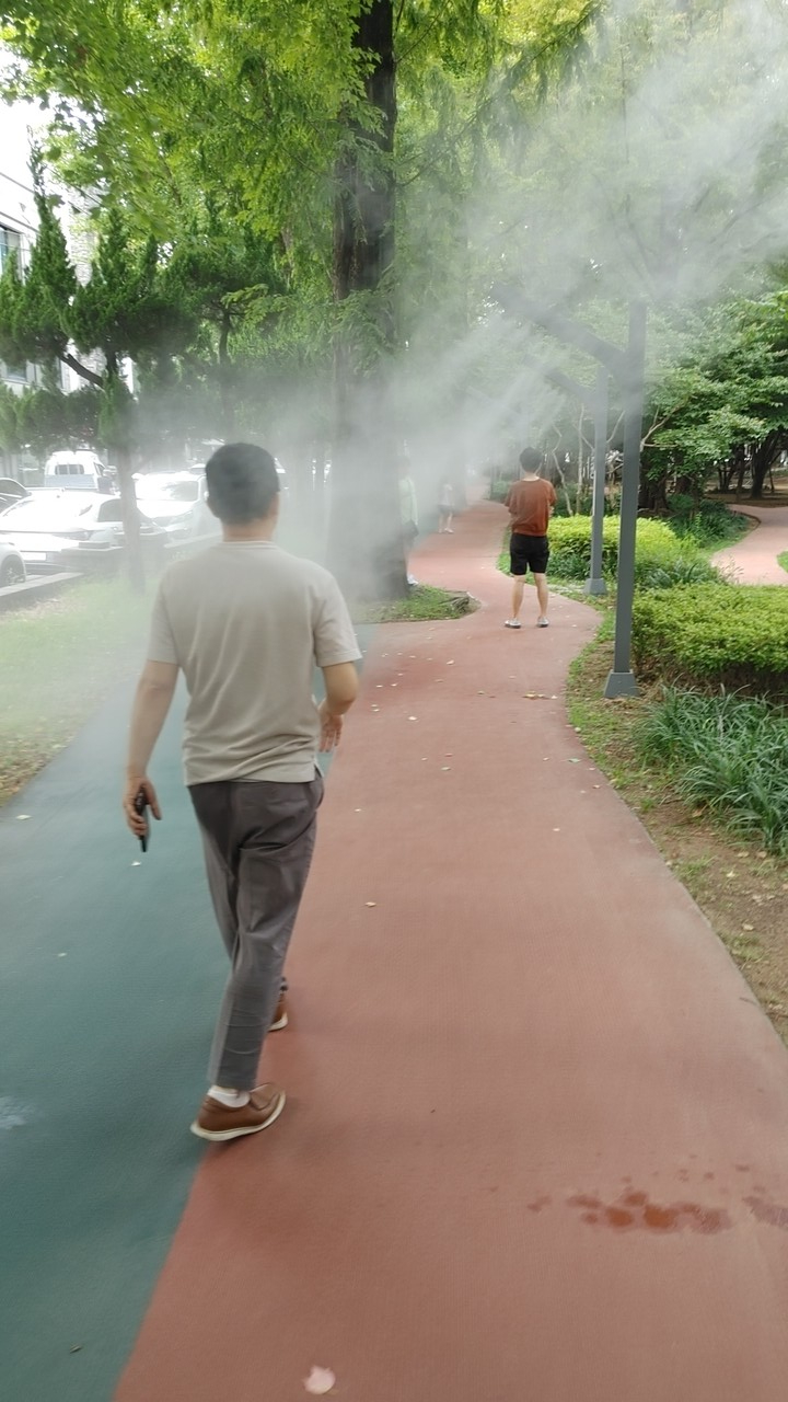 ▲ 폭염예방- 안개 분사시설 ⓒ전라남도