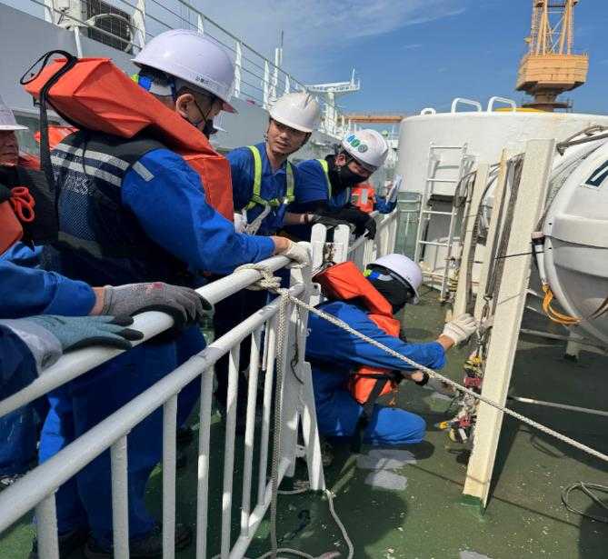 ▲여수해수청, 카페리 여객선 구명·소화설비 작동 시연 및 현장 훈련 실시 ⓒ여수지방해양수산청