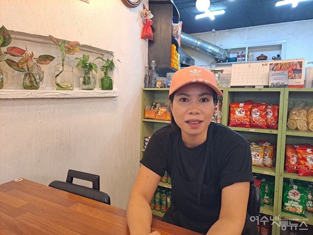 ▲ 여수 중앙동에서 나시고랭 식당을 운영하는 앤노르 대표다. ⓒ조찬현