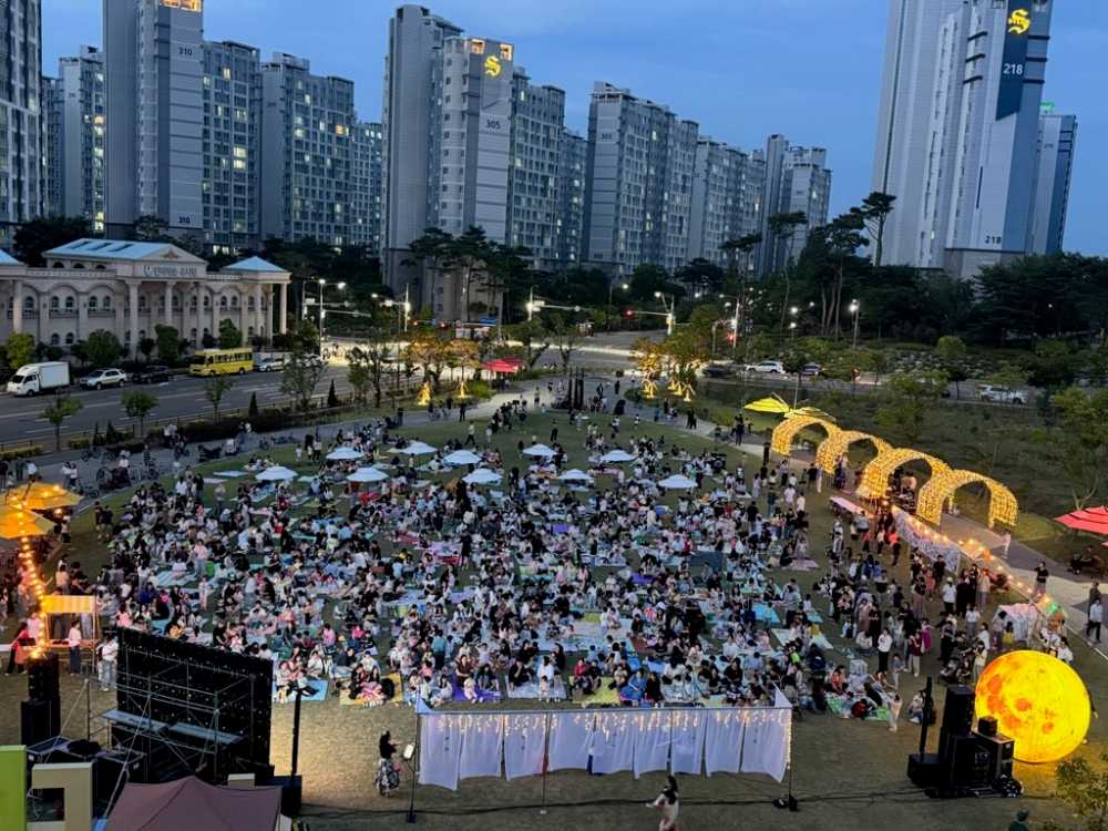 ▲ 순천신대도서관, 한 여름 밤의 ‘달빛음악회 ⓒ순천시