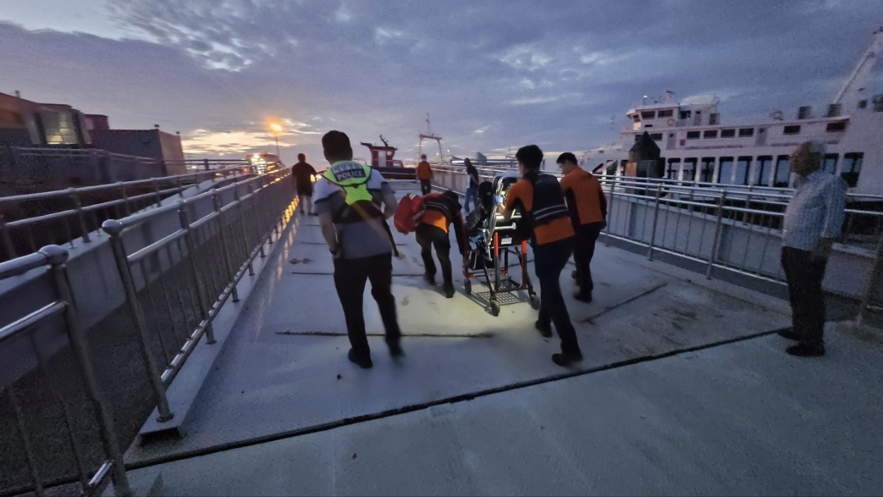 ▲ 녹동항 익수자를 구조완료 ⓒ여수해경