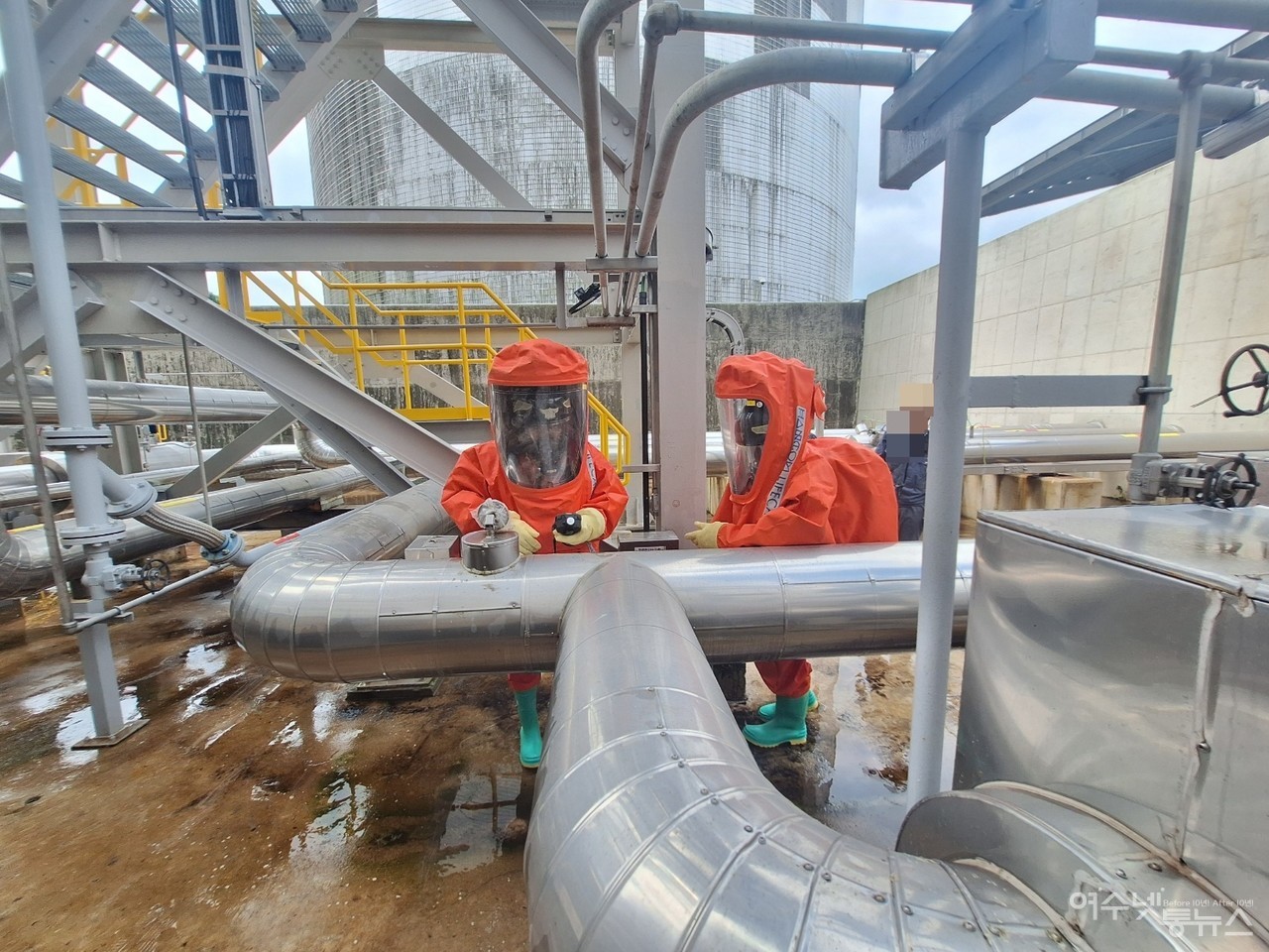 ▲ 여수국가산단 A화학공장 암모니아 누출 현장 ⓒ여수소방서