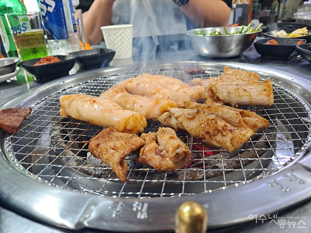 ▲ 소 대창과 막창구이다. ⓒ조찬현