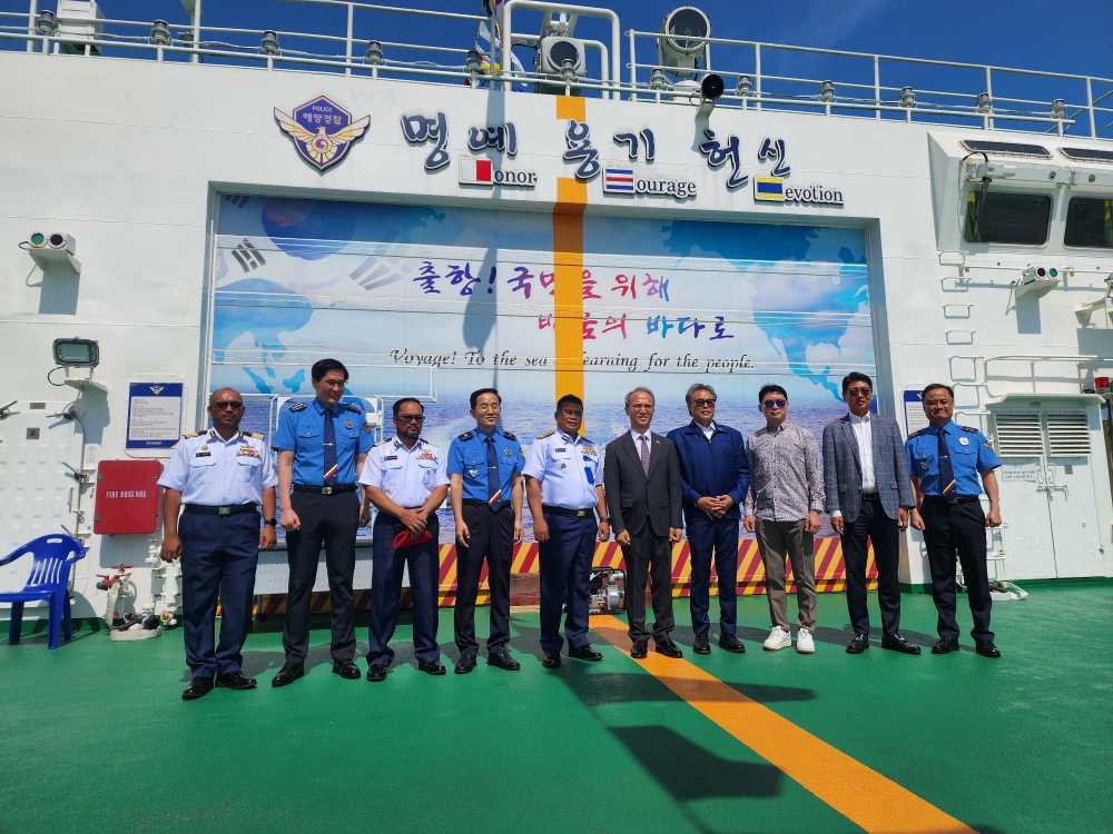 ▲말레이사아 한인 관계자들의 훈련함 방문 하였다. ⓒ해양경찰교육원