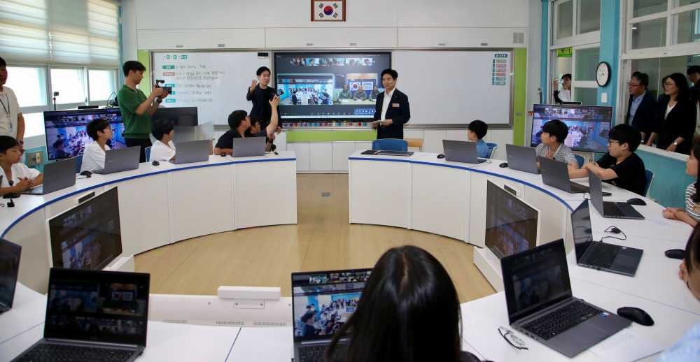 ▲ 9일 오성초 ‘2030 미네르바 교실’에서 남극 장보고기지와 공동수업이 진행되고 있다. ⓒ전남교육청