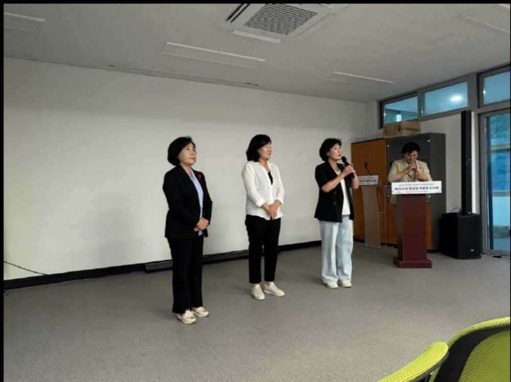 ▲ 남면 이야포·두룩여 미군폭격사건 제75주년 추모제 참석 모습 ⓒ여수시의회