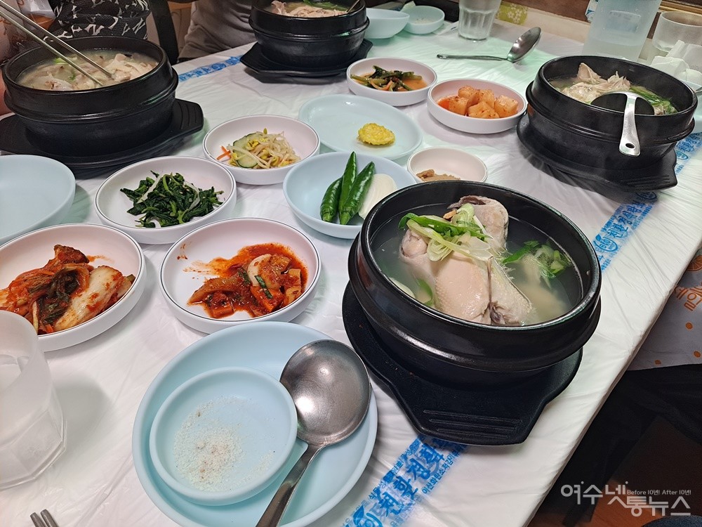 ▲ 여수 신기동 연하식당의 맑은 삼계탕이다. ⓒ조찬현