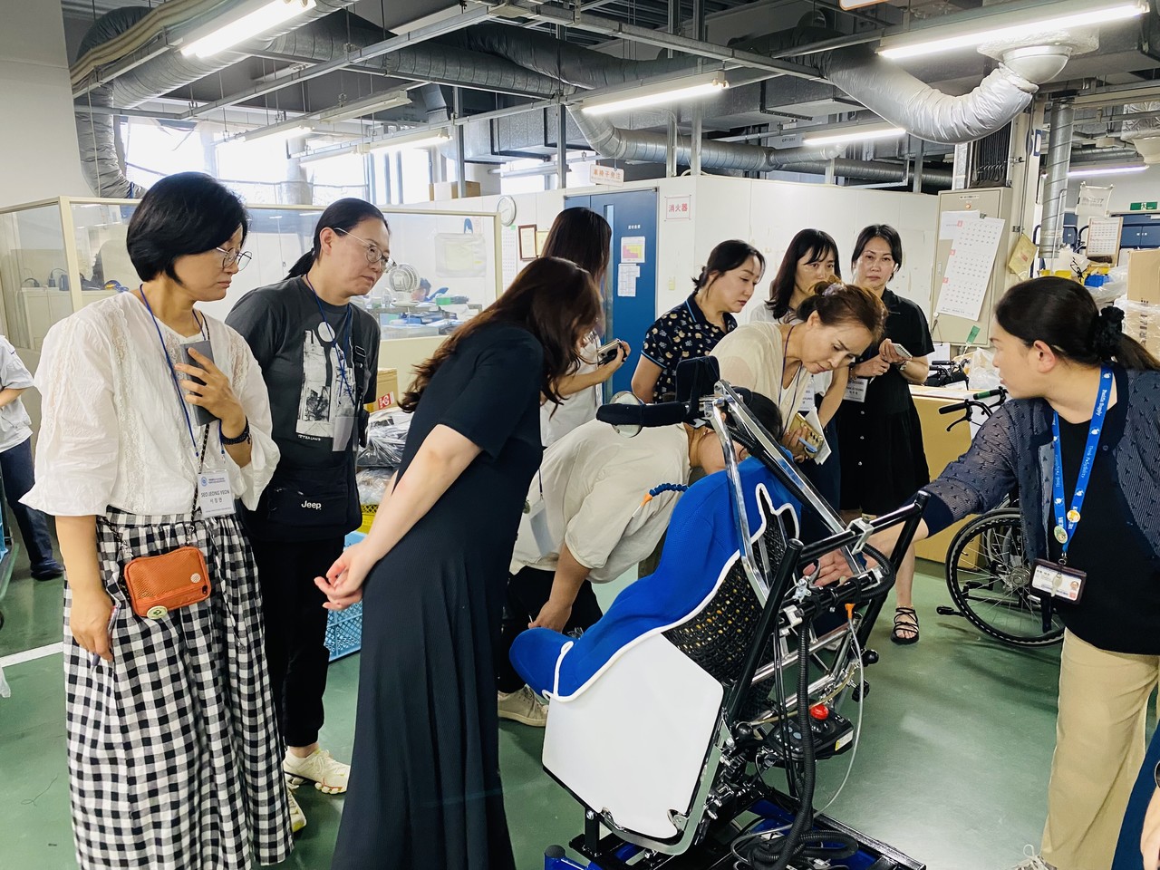 ▲ 키와무리키시 주식회사에서 직무연수 중인 한영대학교 사회복지학과 학생들 ⓒ 한영대학교