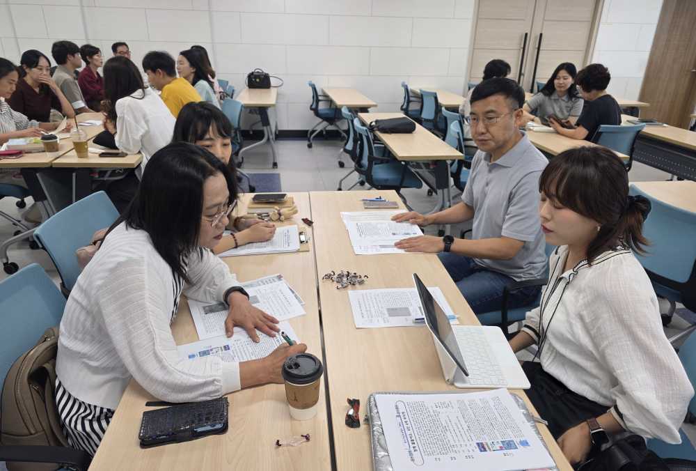 ▲ 2025 독서인문선도교실 운영 교사 협의회. ⓒ전라남도교육청