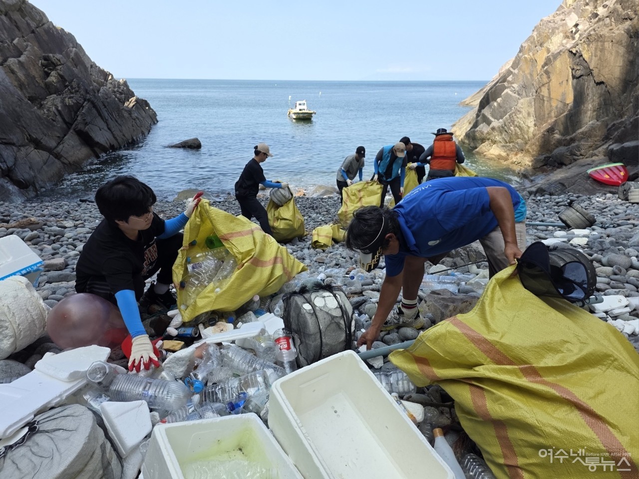 ▲ 과연 누가버린 쓰레기 일까요? ⓒ박근호 제공