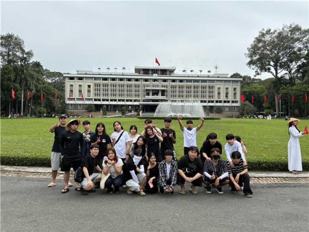 ▲ ‘글로컬 리더, AI+X 인사이트 챌린지(Insight Challenge) 문화탐방’ 모습ⓒ전남대학교 여수캠퍼스