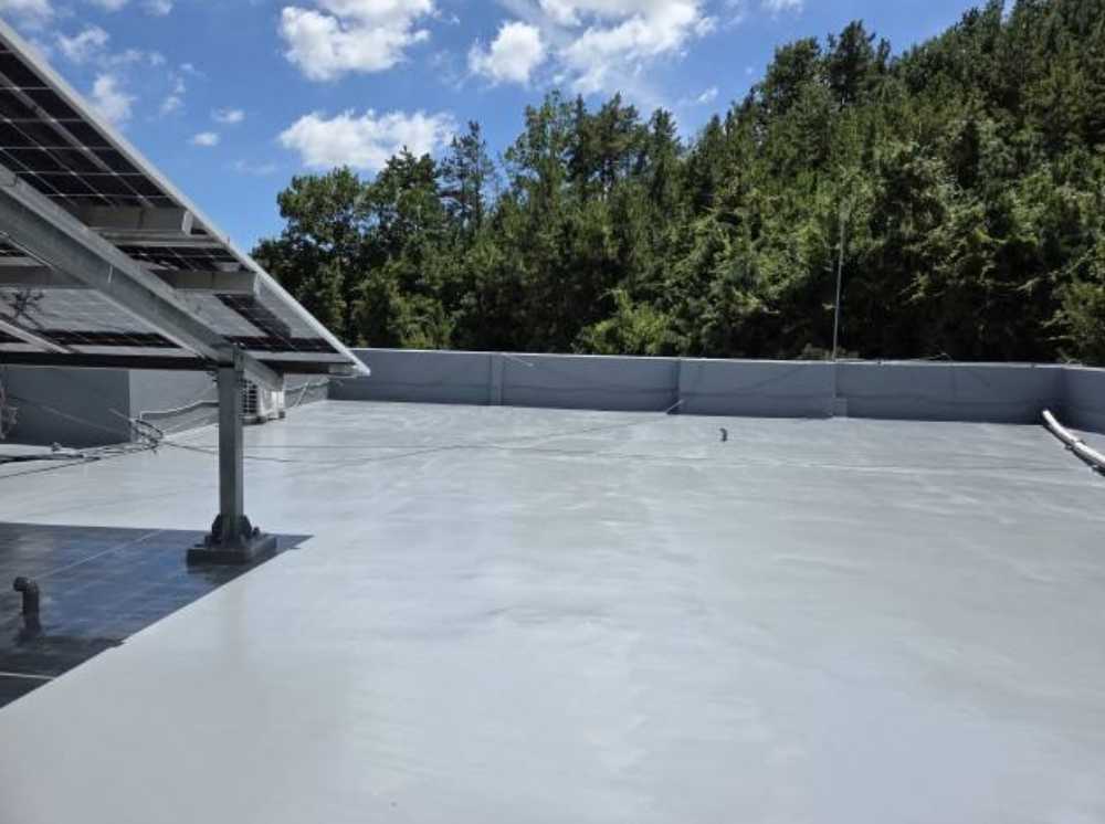 ▲옥상 방수공사 모습 ⓒ동백원