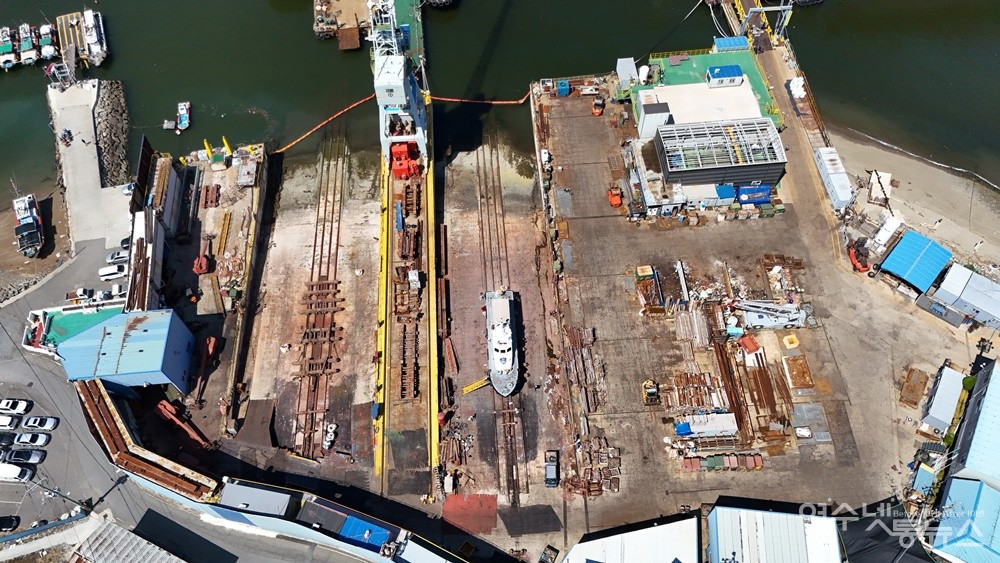▲ 드론으로 촬영한 여수 앞바다 C 조선소다. ⓒ독자 제공