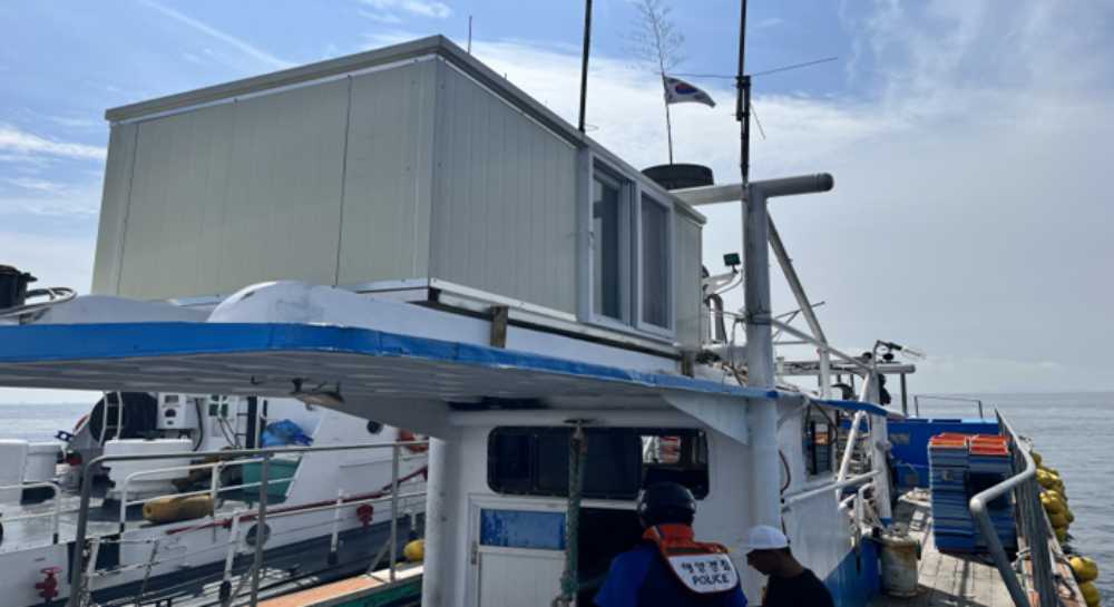 ▲ 불법증개축 모습 ⓒ여수해양경찰서