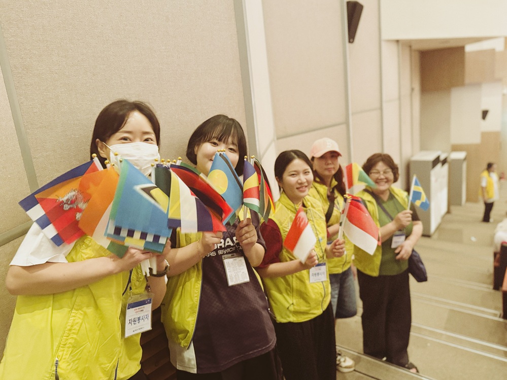 ▲ 행사 진행을 돕고 있는 '고마운 물' 및 '고마운 물 플러스' 회원들 ⓒ 한영대학교