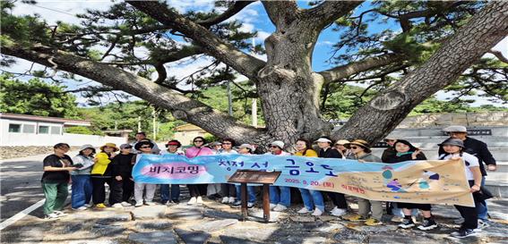 ▲ 비치코밍, 청정 섬 금오도 ⓒ정소영