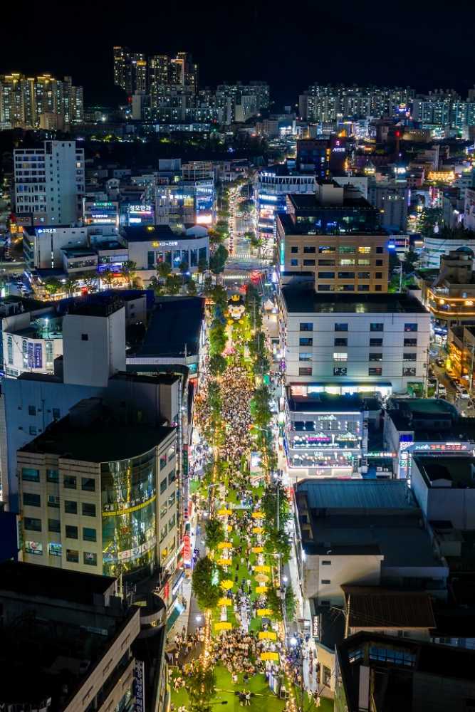 ▲지난 19일부터 20일까지 연향동 패션의 거리 일원에서 열린 「도심 해방로드, 주말의 광장 ⓒ순천시