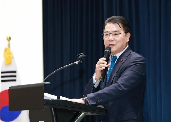 ▲ 김해룡 전 교육장 ⓒ김해룡 제공