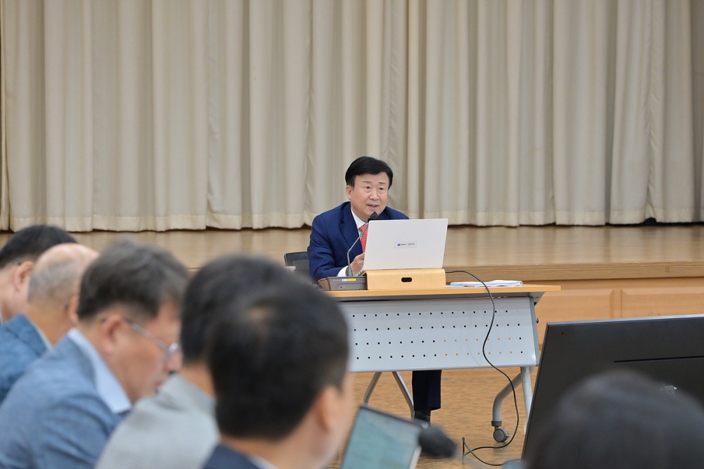 ▲ 여수시는 26일 시청 회의실에서 정기명 시장 주재로 ‘추석 명절 종합대책 보고회’를 열고 6대 분야에 걸친 세부 대책을 점검했다.ⓒ여수시