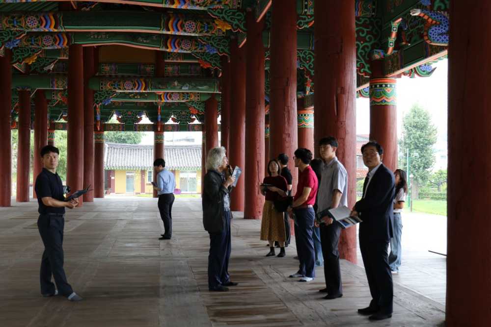 ▲ 전라좌수영성 주요 유적지 답사 ⓒ여수시