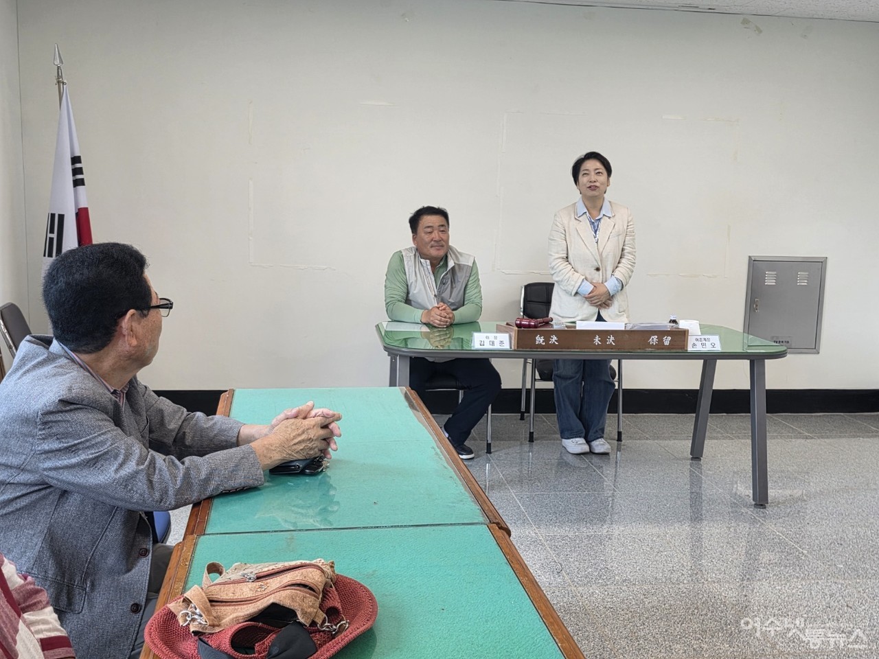 ▲ 20년만에 고향찾은 황정아 의원이 주민들과 좌담회를 열고 있다 ⓒ심명남