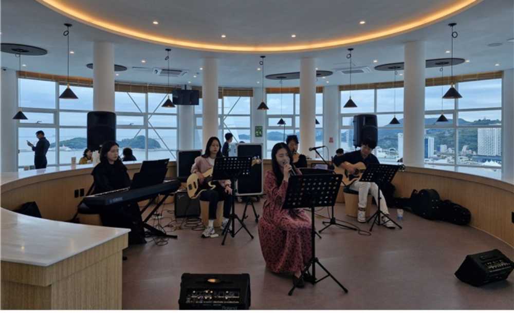 ▲ 박람회장 방문객 대상 무료 음악공연 ⓒ여수광양항만공사