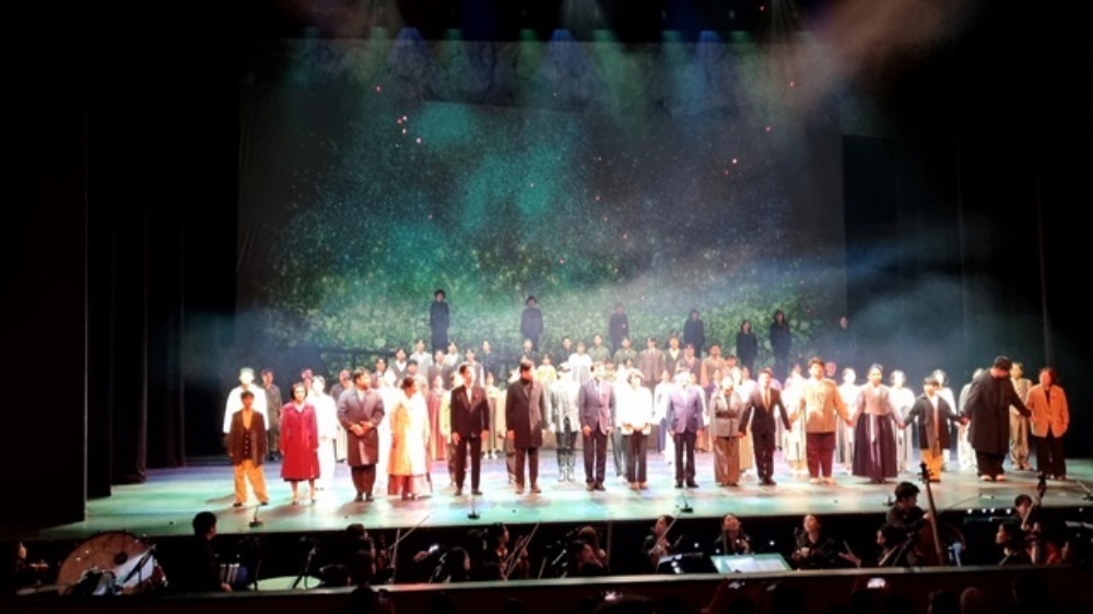 ▲ 여수 예울마루에서 열린 창작오페라 '침묵'의 마지막 장면 '여순10.19사건' 77주년 기념 창작오페라 사진 ⓒ김경희