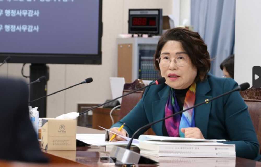 ▲인구청년이민국 행정사무감사에서 질의하고 있다. ⓒ전라남도의회