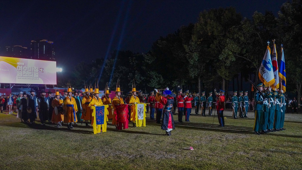 ▲ 지난 7일 웅천친수공원에서 ‘제25회 여수마칭페스티벌’이 약 3,000명의 시민과 관광객이 참여한 가운데 성황리에 개최됐다. ⓒ여수시