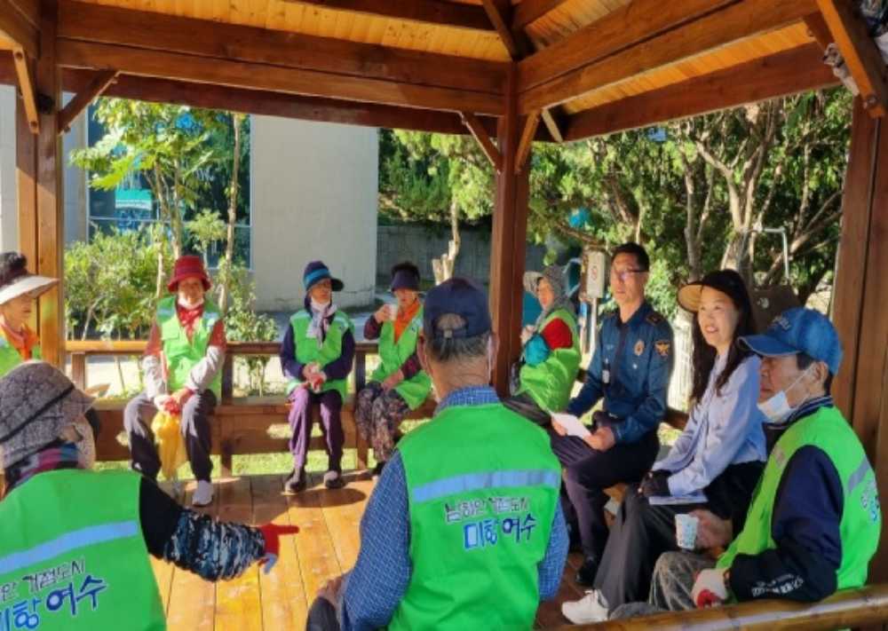 ▲경관합동 홍보 ⓒ여수경찰서