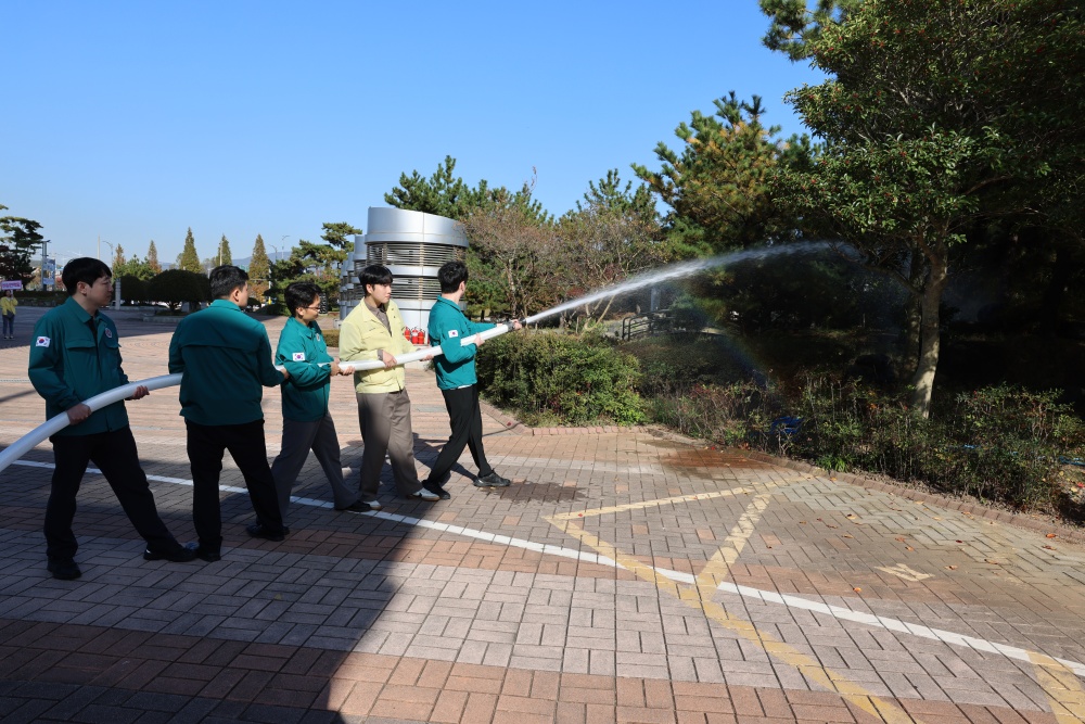 ▲2025년 하반기 자체 화재대피훈련 ⓒ여수광양항만공사