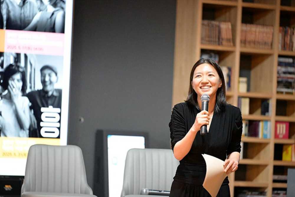 ▲ 이호철 북콘서트홀에서 강연 중인 이승은씨 모습 ⓒ이승은