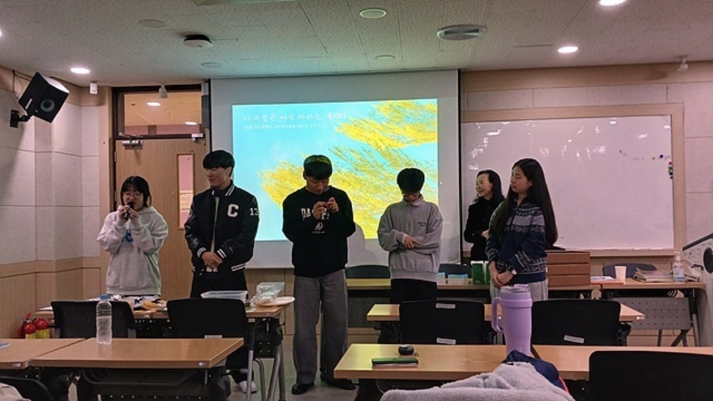 ▲수상자들이 소감을 말하고 있다 ⓒ오문수