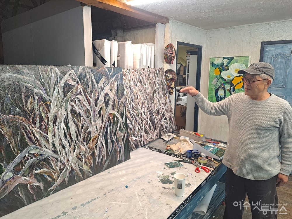 ▲ 최근 작업 중인 자연의 끝자락에서 찾아낸 ‘사라짐의 아름다움’이 담긴 옥수수 그림이다. ⓒ조찬현