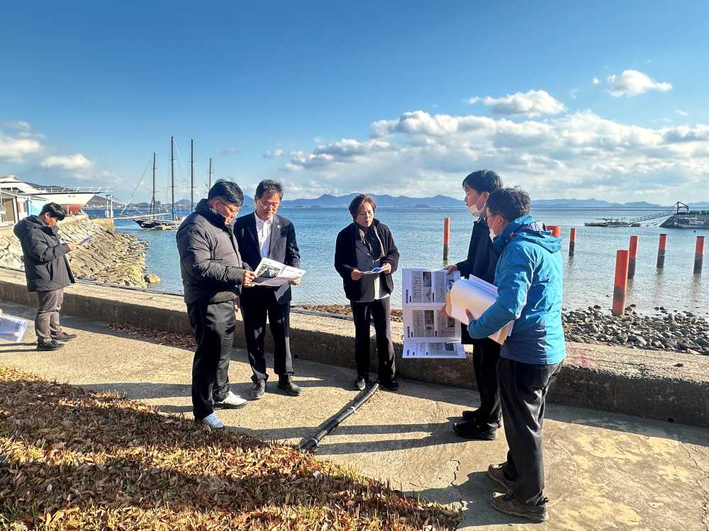 ▲ 여수시의회 해양도시건설위원회, 이순신마리나·소호2지구 연안정비 현장 점검 실시 ​​​​​​​ ⓒ여수시의회