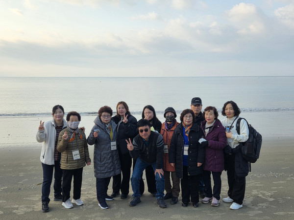 ▲ 완도 명사십리 해수욕장에서 