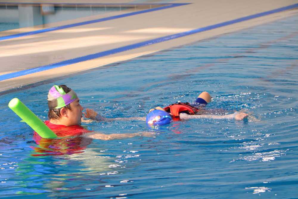 ▲장애 청소년 생활수영 모습 ⓒ여수시청소년해양교육원